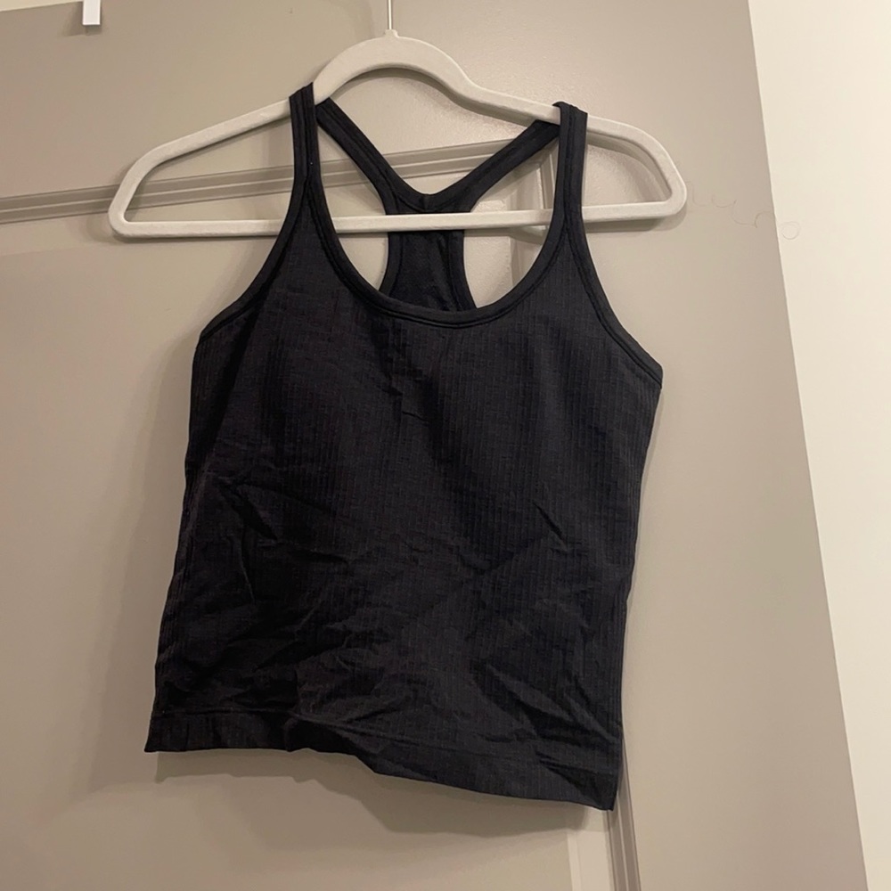Black Lululemon Cropped racetrack tank